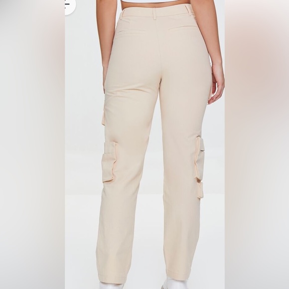 High Rise Cargo Pants - Picture 4 of 6